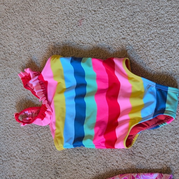 Girls Mixed Brand Swimsuit Bundles Size 2/3T Three One Piece Swimsuits Vacation - Picture 8 of 10